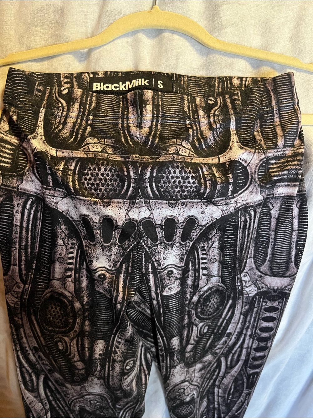 Blackmilk Mechanical Biomech Print Leggings in Black and Cream - Picture 3 of 3